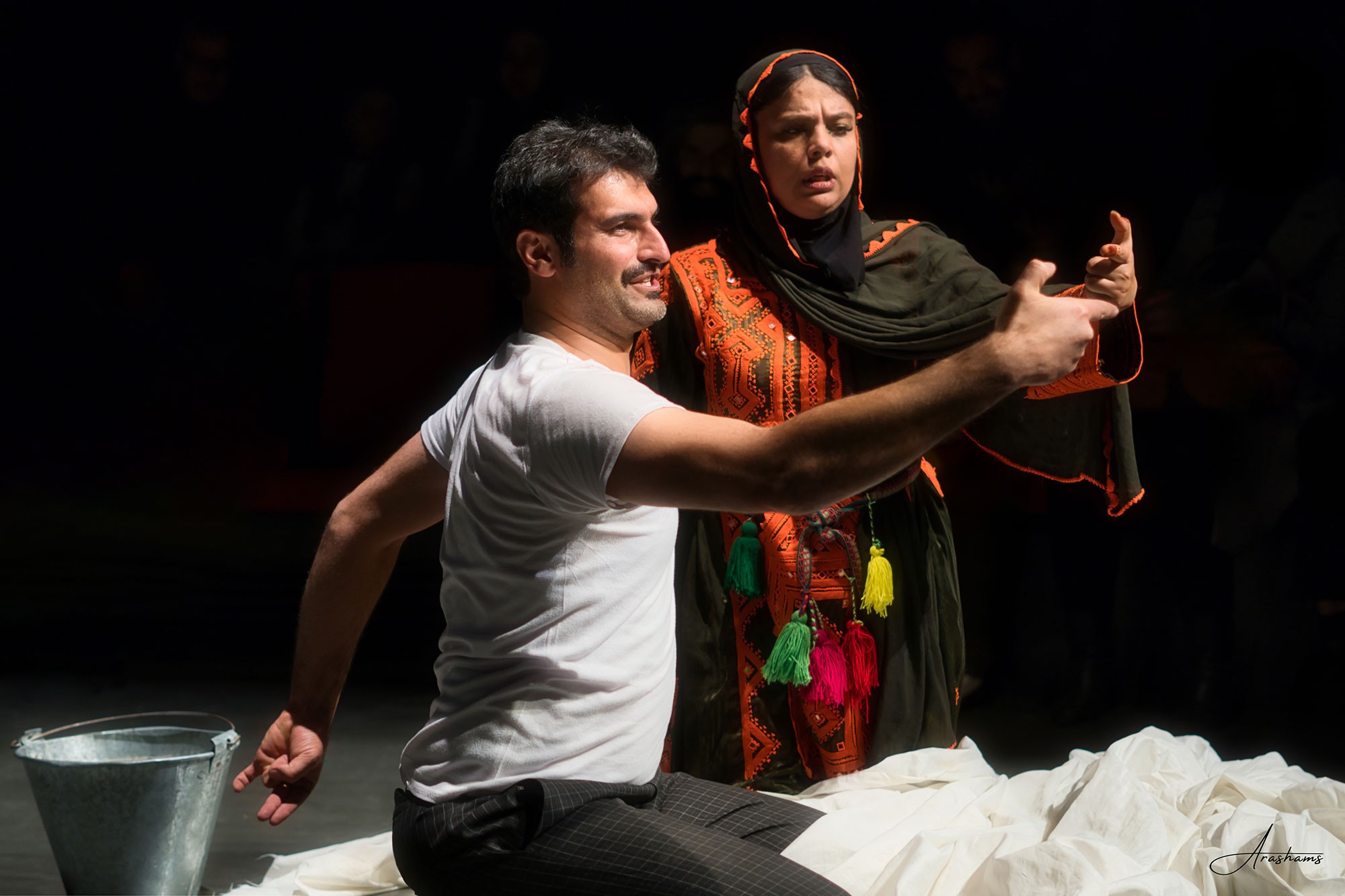 نمایش «شنا در منفی صفر درجه»