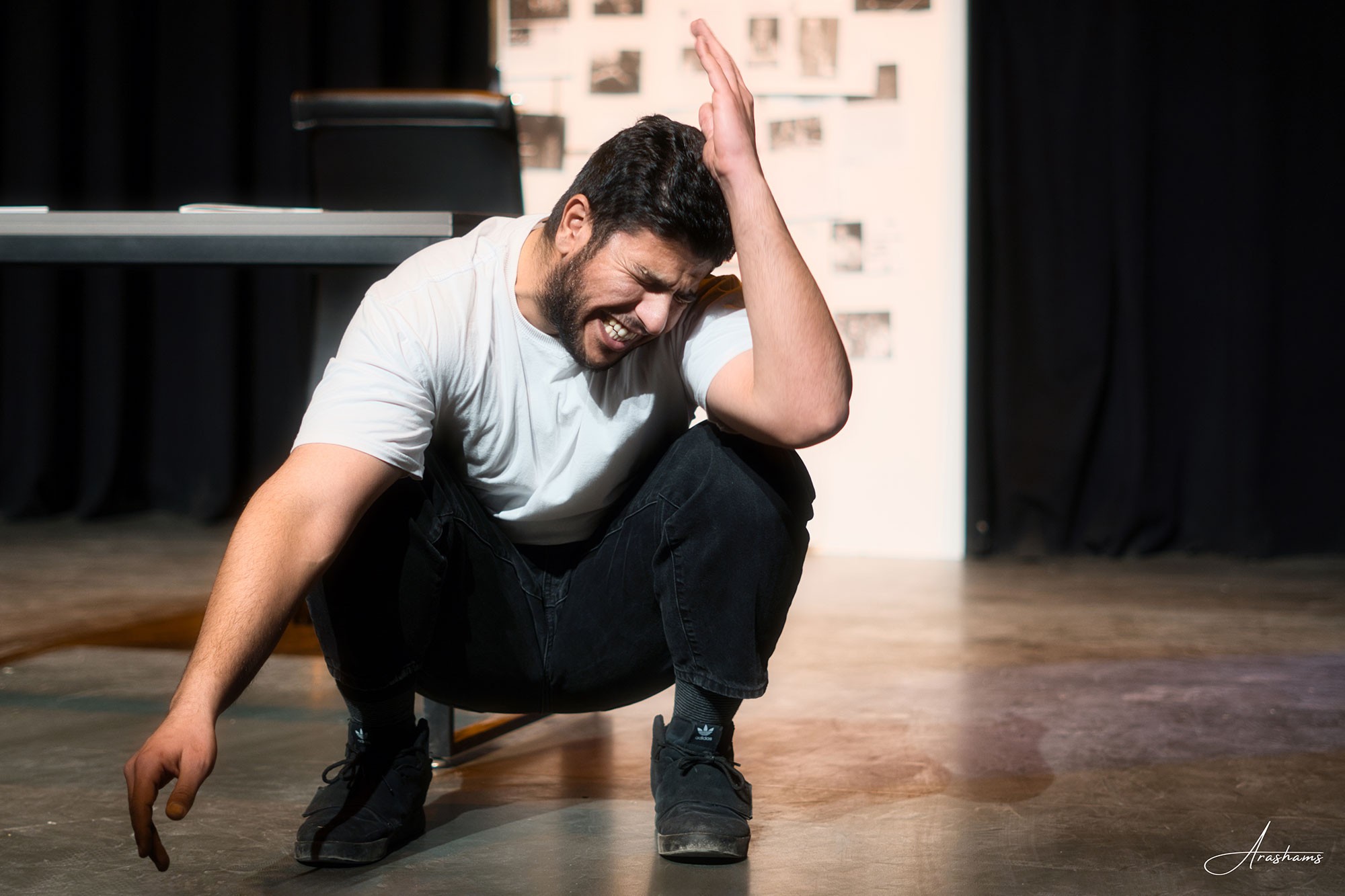 نمایش «سطح مشدحسن؛ عمق گاو»